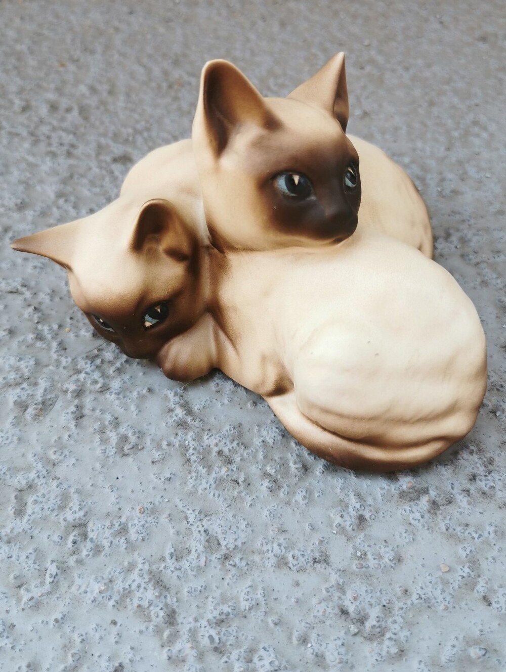 Vintage Beswick England #1296 Twin Siamese Kittens Figurine Blue Eyes